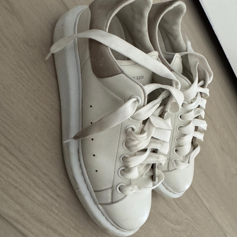 Alexander mcqueen authentic White and Gray Sneakers - Picture 4 of 4